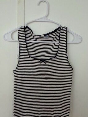 Striped Sleeveless Tank Top - Dark Blue & White